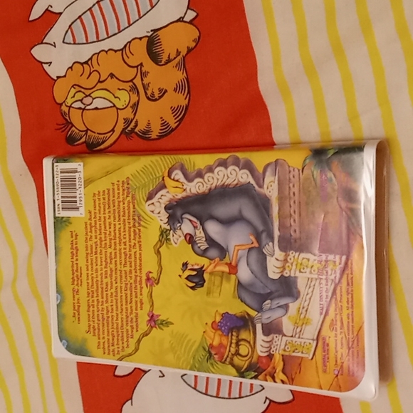 Barely Used, Like New, Lot of 4 Disney VHS Vintage & Collectible Movie Classics - Picture 13 of 15